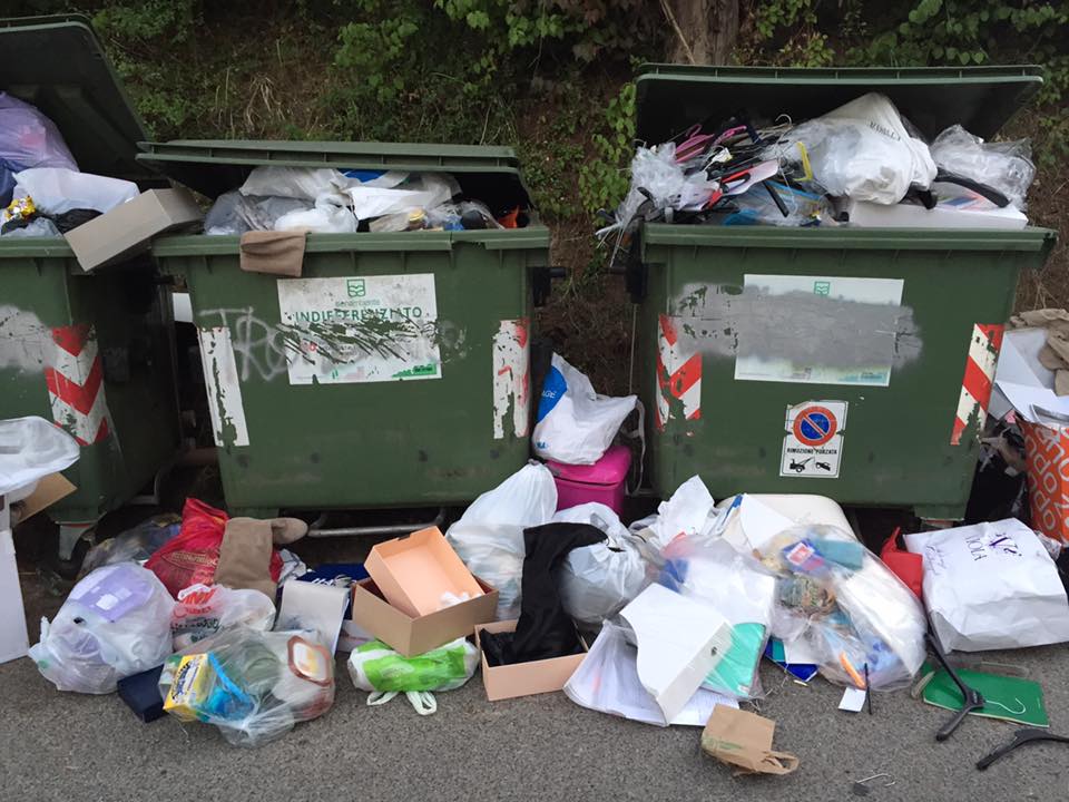 Lotta ai furbetti dei rifiuti. Via libera a fototrappole e Ispettori Ambientali
