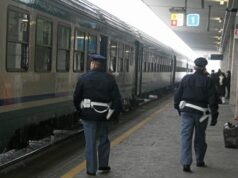 Molestava le donne sui treni, arrestato straniero di 19 anni La polizia ferroviaria ha arrestato un giovane per molestie
