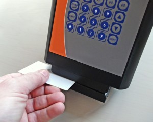 Fuga dall’ufficio. Timbravano all’Università ma non lavoravano, cinque dipendenti denunciati