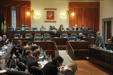 MPS: A FIRENZE:CONSIGLIO REGIONALE STRAORDINARIO DELLA TOSCANA