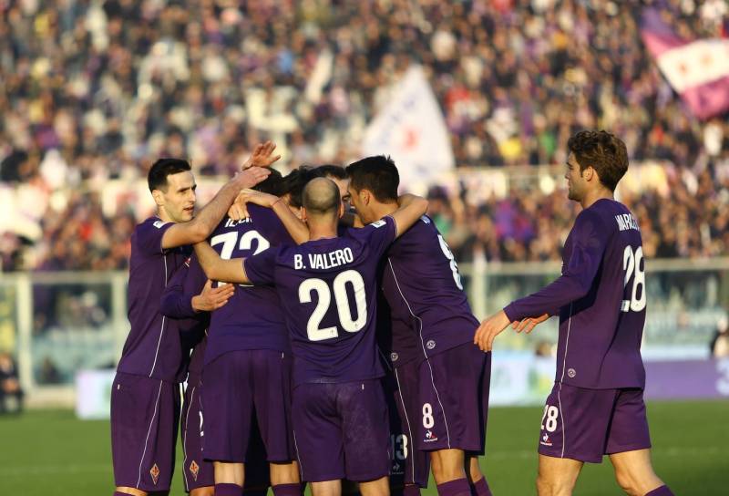 Fine anno con il botto. Fiorentina, vittoria con il Chievo per chiudere il 2015. Vetta a -1