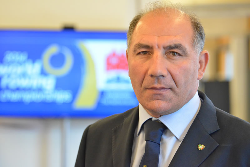 Sogno a cinque cerchi. Abbagnale a Firenze: «Voglio le Olimpiadi a Roma»