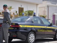 Smantellata bisca clandestina: dodici persone denunciate