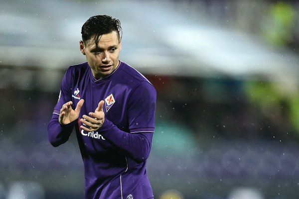 Obiettivo Chievo. Fiorentina di scena a Verona, Zarate in attacco per un finale in crescendo