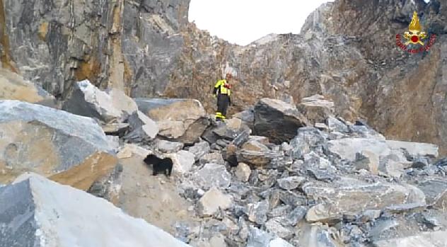 Dramma in cava. Carrara, morti i due uomini rimasti sotto la frana