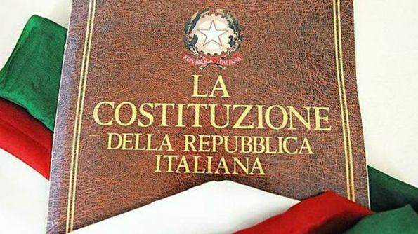 Quello spirito costituente che asseconda l’antipolitica