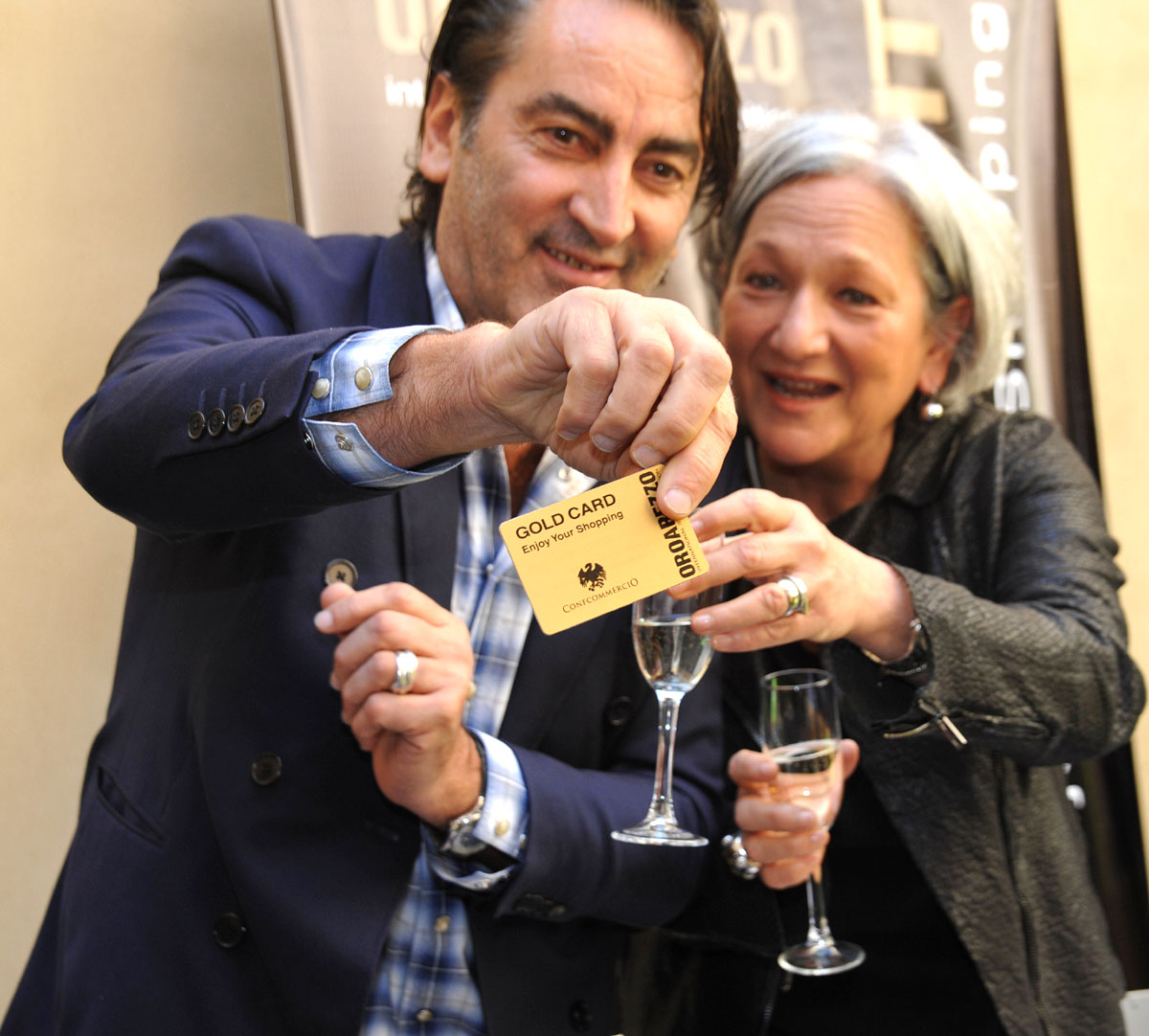 Notte d’oro. Arezzo si prepara ad accogliere la fiera. Gold card e animazioni in centro