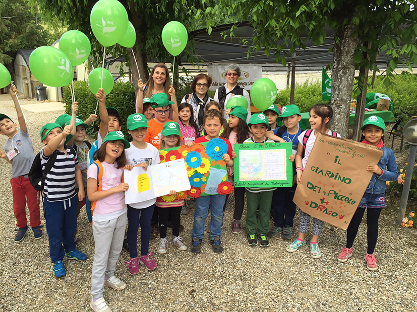 Bambini a lezione di agricoltura. Con la Fattoria degli Studenti si impara a mangiare sano e vivere bene