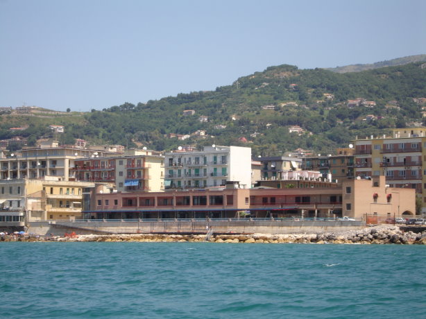 In cerca di una rotta. Polo Nautico di Viareggio, futuro incerto per i lavoratori