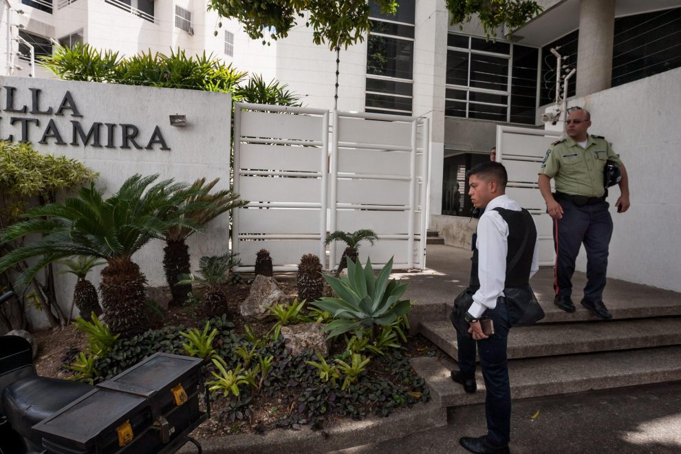 Il rientro. Funzionario senese morto a Caracas, domani salma in Italia. Disposta seconda autopsia