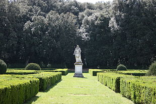 La statua di Cosimo de’ Medici e il Giano tornano all’antico splendore dopo il restyling. Venerdì 10 giugno la presentazione agli Horti Leonini
