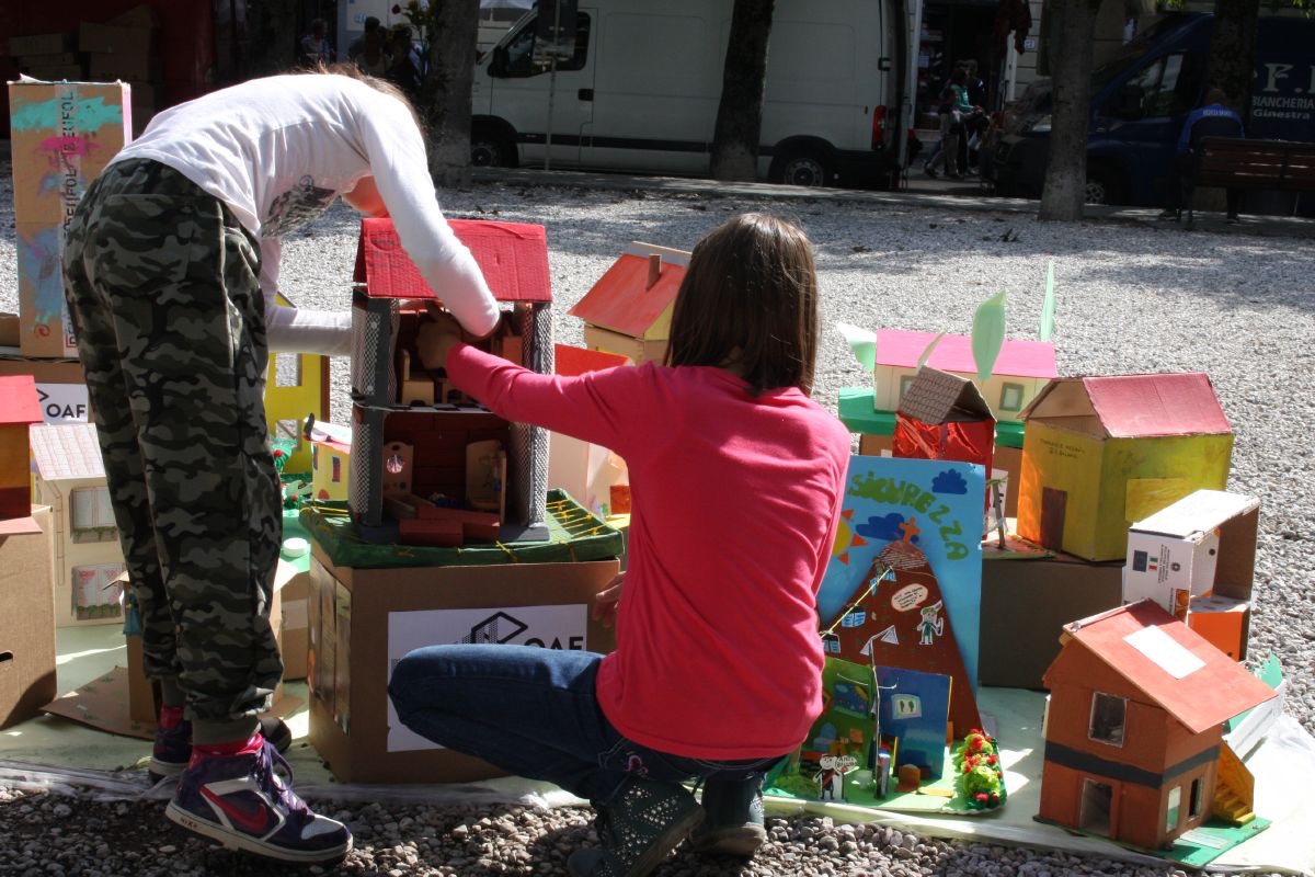 Piccoli architetti crescono. Rischio sismico, laboratori pratici per i bambini delle scuole fiorentine