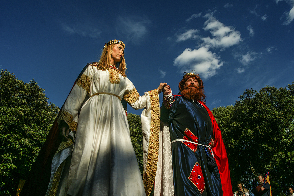 Storia e passione: il ritorno dell’Imperatore Barbarossa fa rivivere il Medioevo. Dal 15 al 19 giugno la 56esima edizione