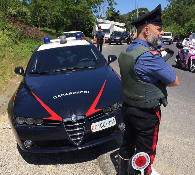 Truffa una giovane e le porta via 30 mila euro di gioielli: arrestato dai carabinieri