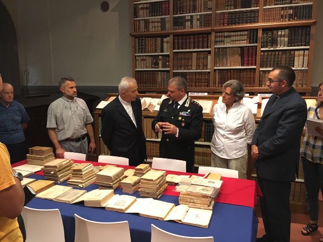 Prezioso ritrovamento. Carabinieri recuperano libri rubati alla Bandiniana