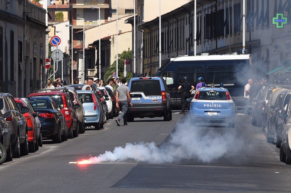 Giù dal tetto. Terminata l’occupazione, anarchici fiorentini a processo