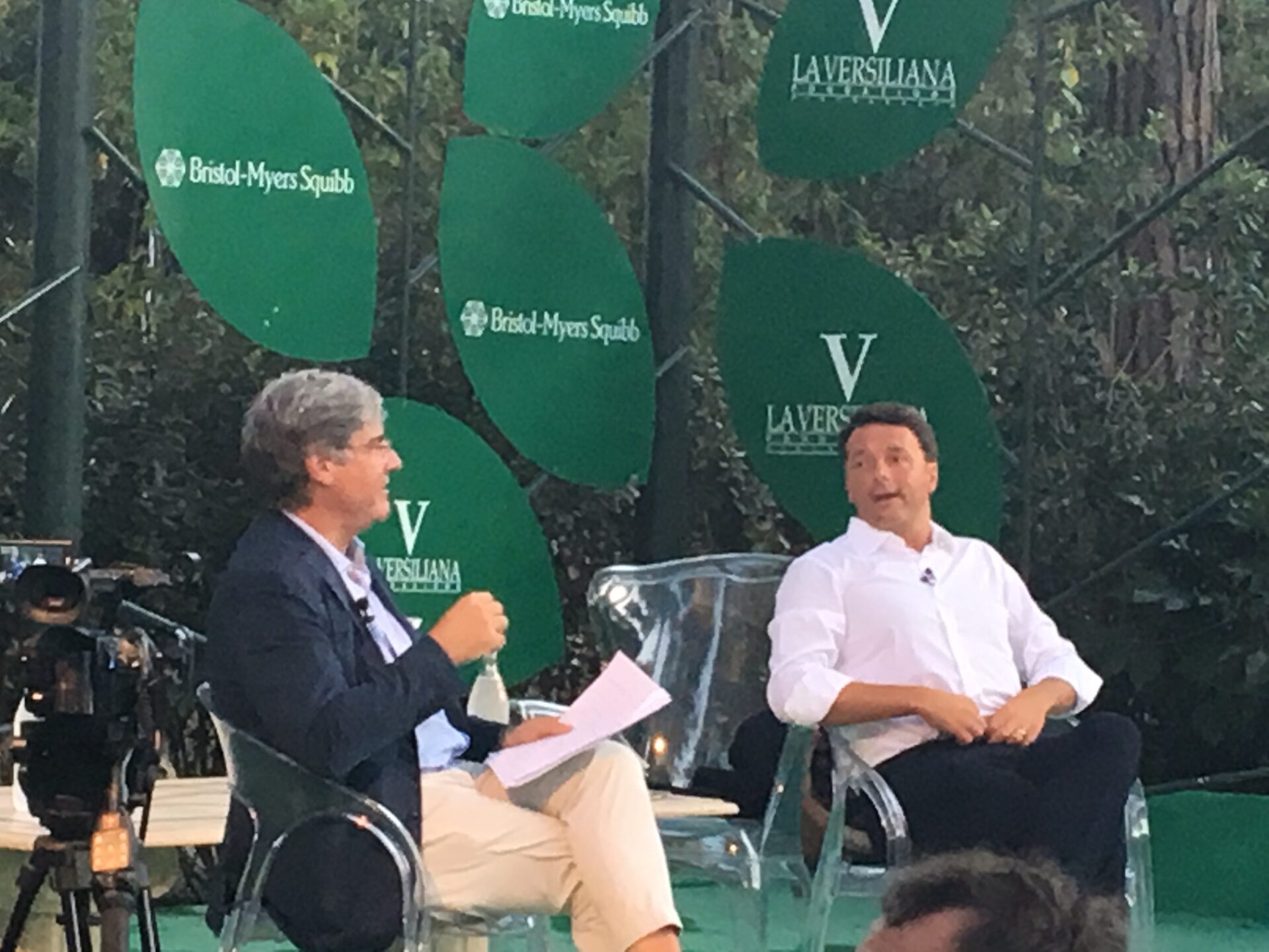 Renzi al Caffè de La Versiliana. «Si vota nel 2018 comunque vada»