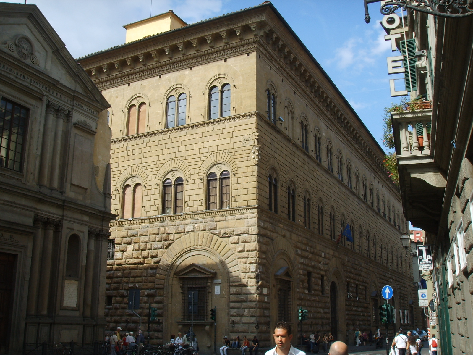 Contro la paura. Nardella apre Palazzo Medici Riccardi: «Non rinchiudersi è l’unica risposta al terrorismo»