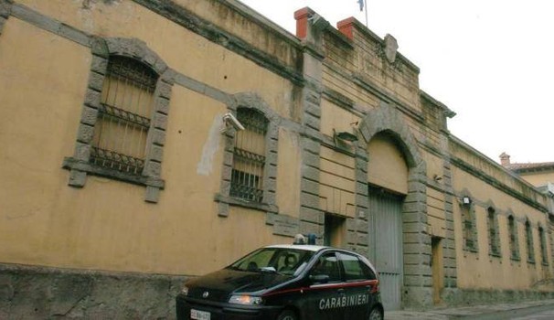 In cella dopo la fuga. Confermato l’arresto per il vigilante scappato con l’oro, licenziato il collega