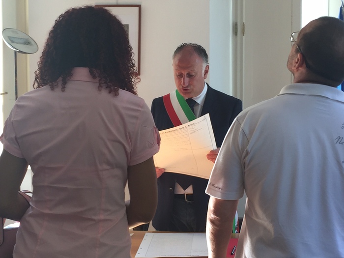 Gli sposi. A Montignoso la prima unione civile tra uomini della Toscana