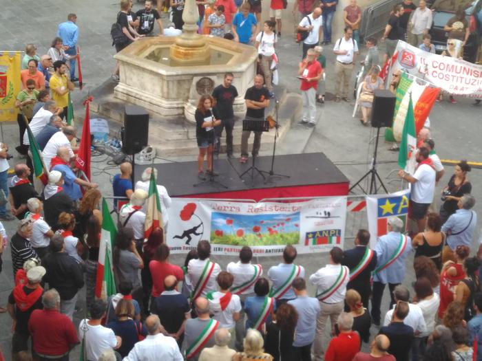 L’opposizione dei mille. Chianciano, manifestazione antifascista anticipa congresso CasaPound