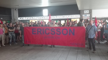 Lavoro a rischio. Ericsson conferma 385 licenziamenti, il sindacato: «Intervenga Renzi»