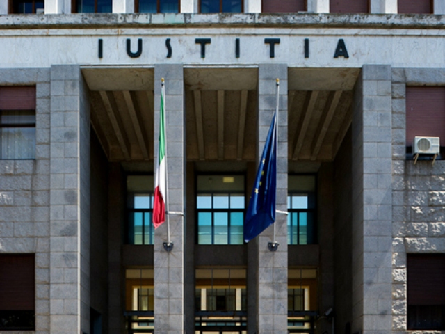 Paura in Tribunale. Falso allarme bomba a Pisa nel giorno dell’udienza a presunto jihadista