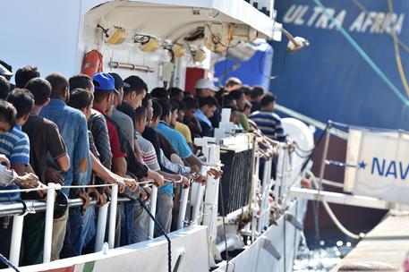 Migranti in Toscana. Il Ministro Alfano: «Se tutto funzionasse come qui, problema sarebbe risolto»