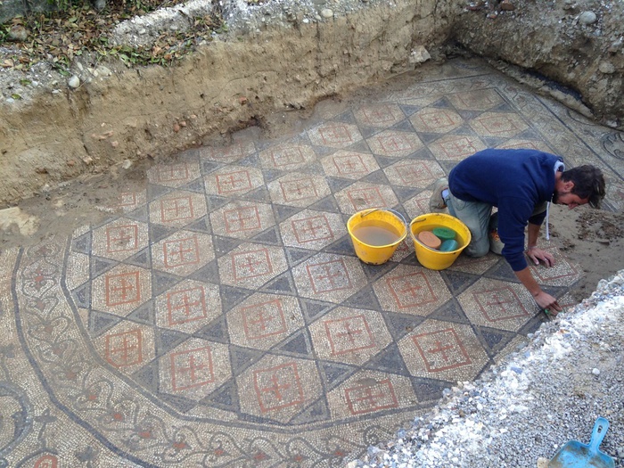Ritorno alla luce. Antica villa aristocratica con terme scoperta a Capraia e Limite