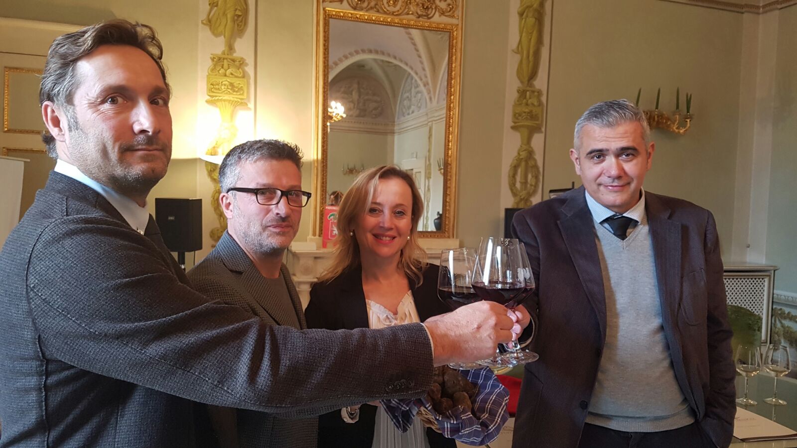 Dalla terra alle stelle…della cucina. Chef d’Italia ad Asciano per il tartufo bianco delle Crete Senesi