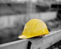 Incidenti sul lavoro. Operaio di un cantiere edile travolto dal crollo di un muro