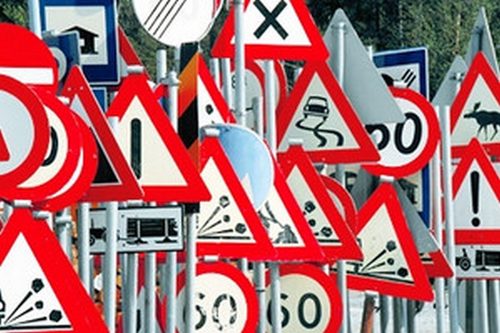 Educazione alla sicurezza stradale e alla legalità, studenti a lezione