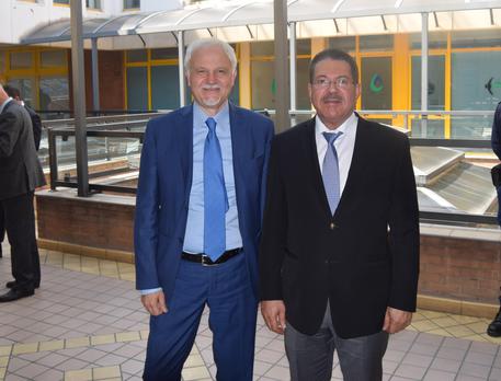 Piombino d’Arabia. Lo sceicco dell’Oman punta sul porto: «Avete grandi progetti, vogliamo farne parte»