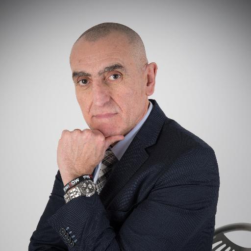 Dimissioni a Cinque stelle. Società a Malta non dichiarate, il consigliere Cantone lascia