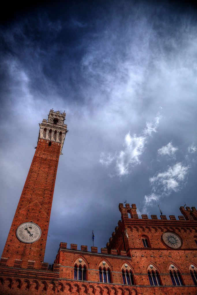 Dalla Divisio alla Concordia. «Guardiamo la Torre del Mangia che indica il cielo»