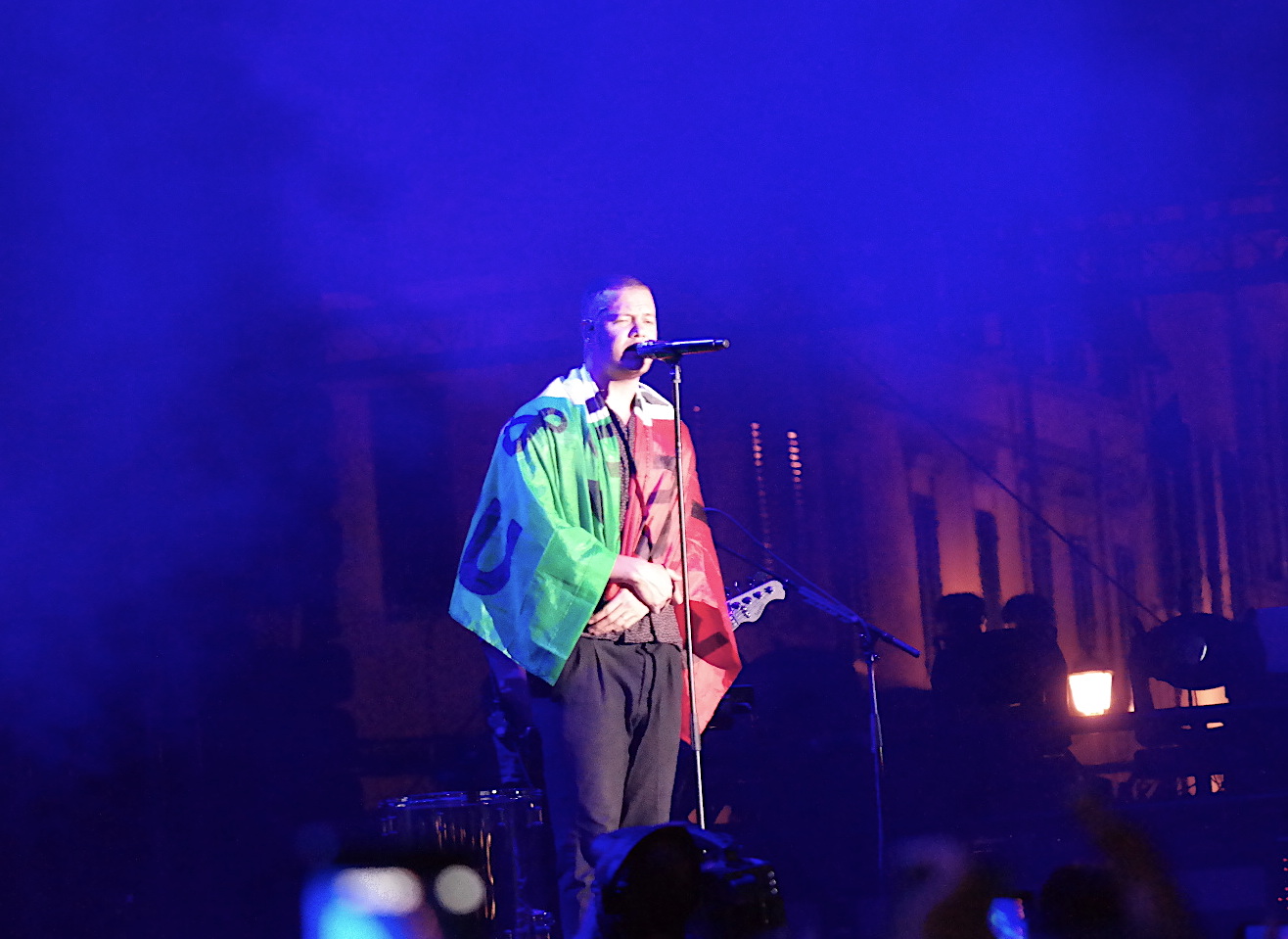 Energia sul palco. Gli Imagine Dragons incantano Lucca, «Qui per festeggiare tutti i colori del mondo»