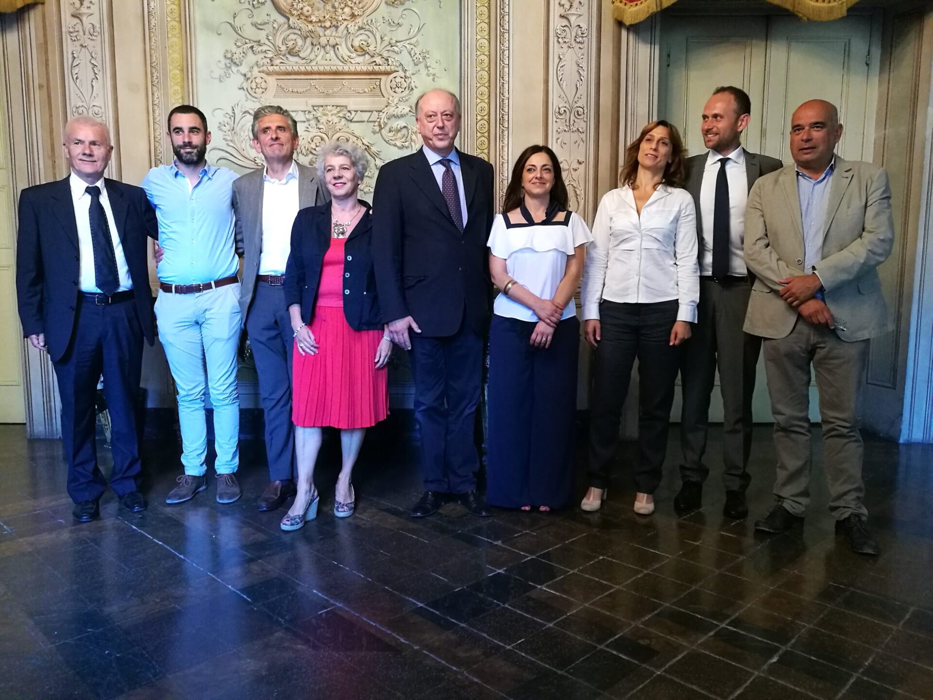 Tambellini-bis. Lucca, il sindaco presenta la sua squadra. 4 new entry e un “super assessore”