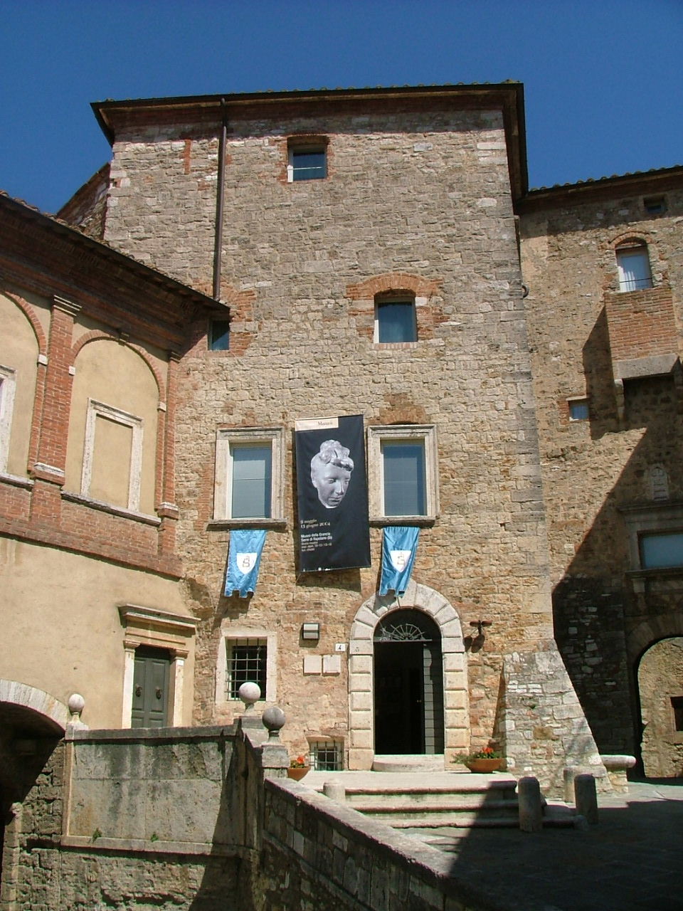 Dal teatro alla storia, il territorio si promuove “in scena”