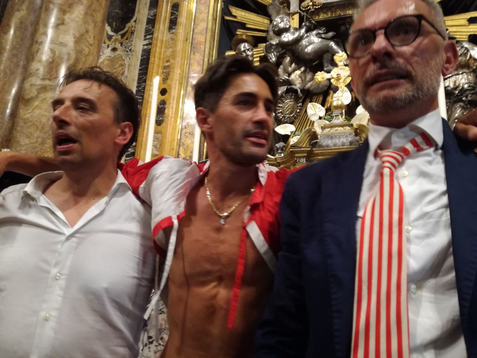 Il trionfo. La Giraffa svetta sul Palio degli imprevisti e Scompiglio fa tris