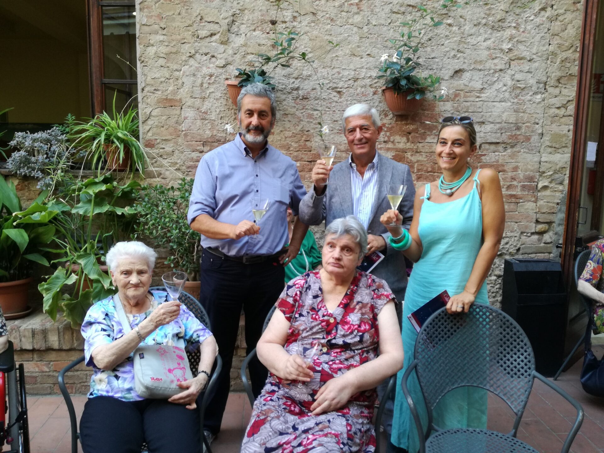 In alto i calici. Brindisi alla notte di San Lorenzo con “Calici di Stelle” in anteprima al Campansi