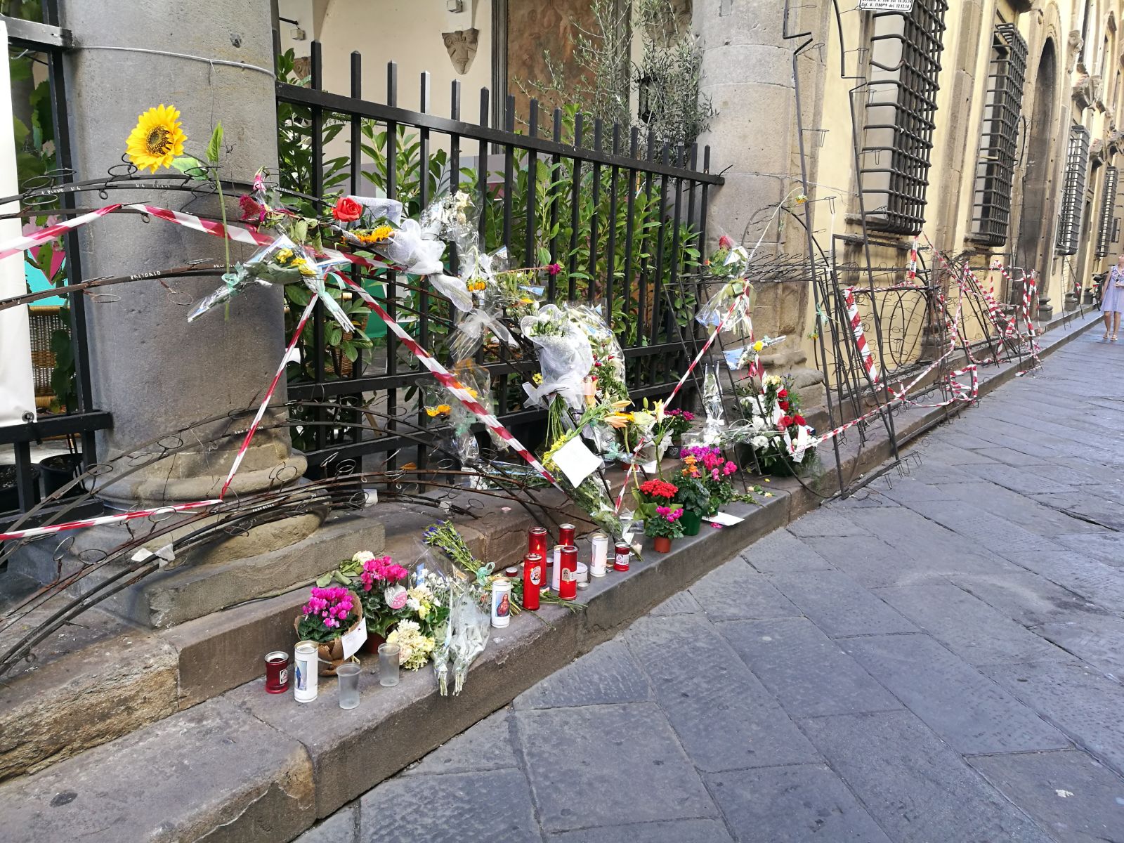 Il ricordo. Operai morti a Lucca, lutto cittadino nel giorno dei funerali