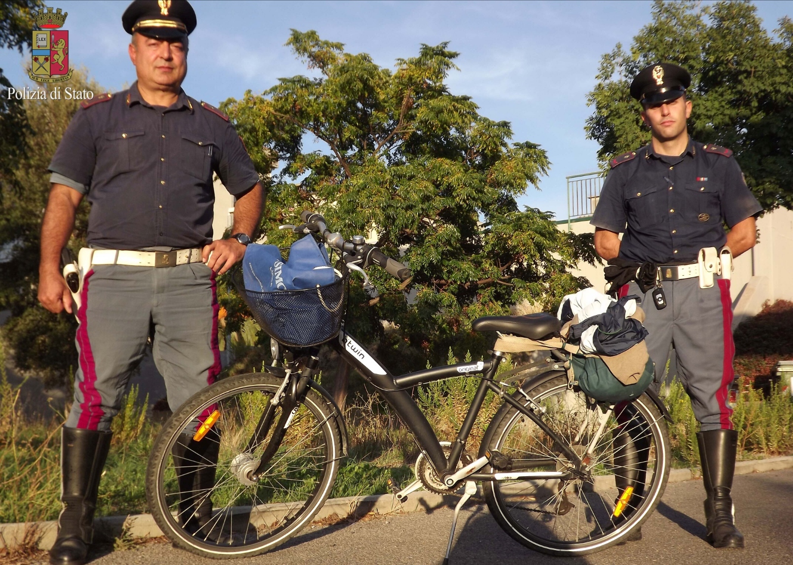 Fuga a pedali. Latitante in city bike sorpreso sull’Aurelia, arrestato