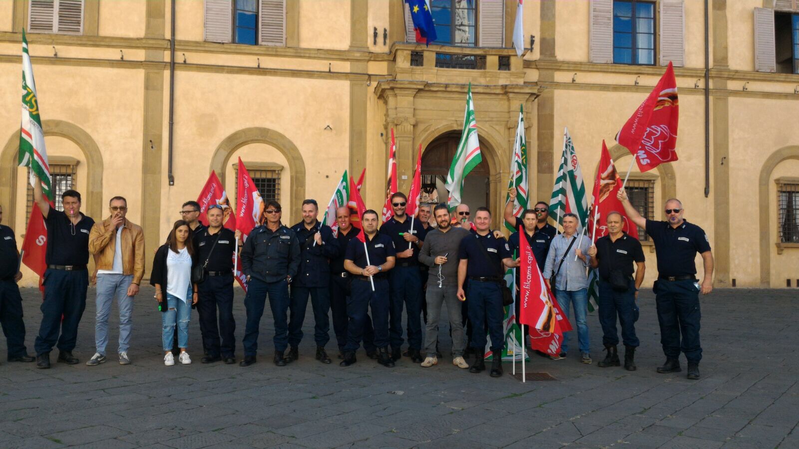 Sciopero dei vigilanti. Dipendenti Securpol senza stipendio scendono in piazza