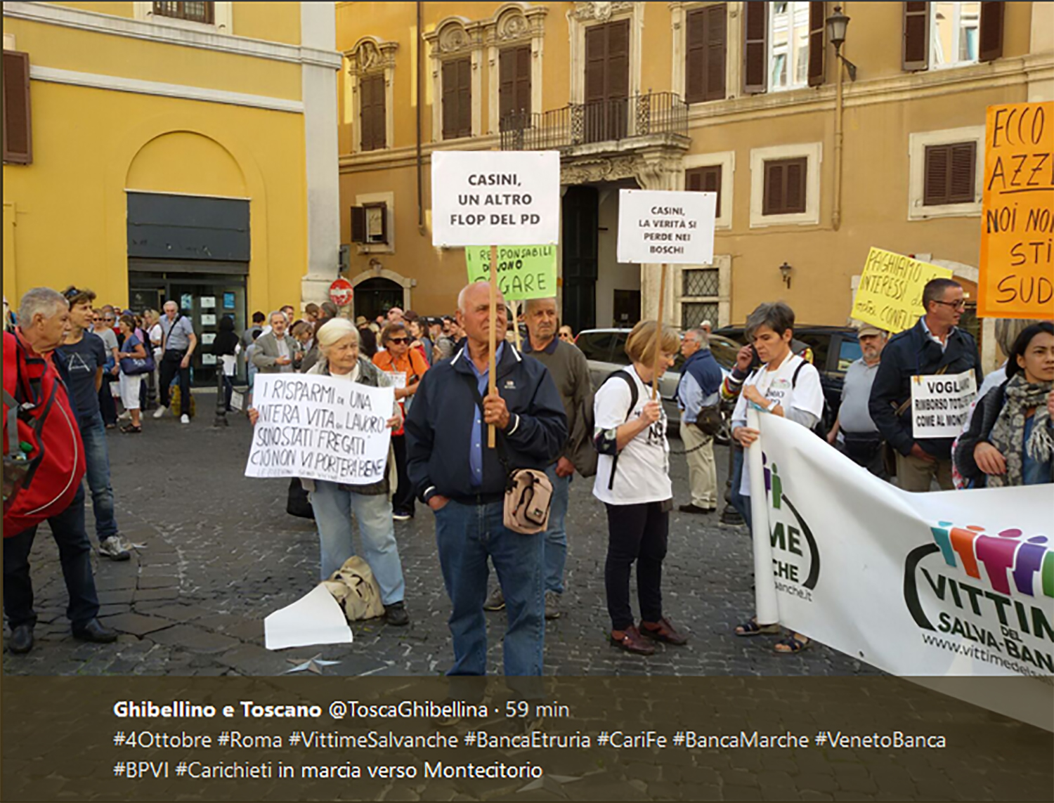 «I nostri soldi». Sfila a Roma la rabbia dei risparmiatori traditi. «Casini, la giustizia si perde nei Boschi»