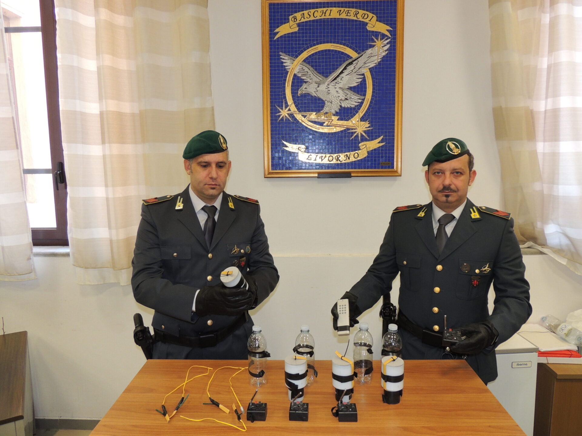Auto esplosiva. 4 cariche ritrovate a Livorno, arrestato il conducente. Escluso terrorismo