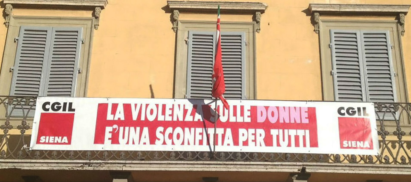 Due rose, un libro e buste di pane contro la violenza. La Cgil in campo per difendere le donne