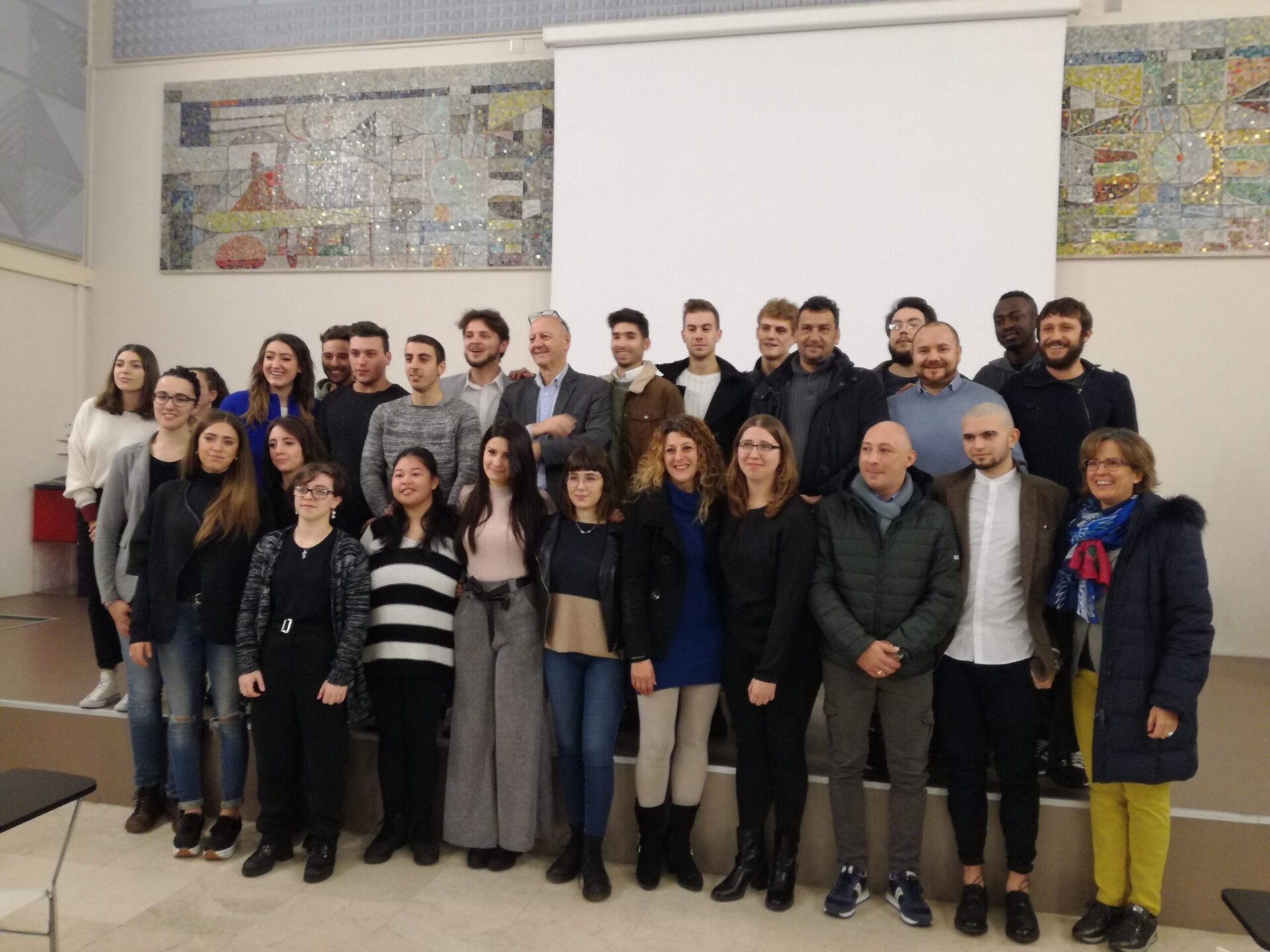 Ritorno da ex. Diplomati al Bandini, si raccontano tra università e lavoro