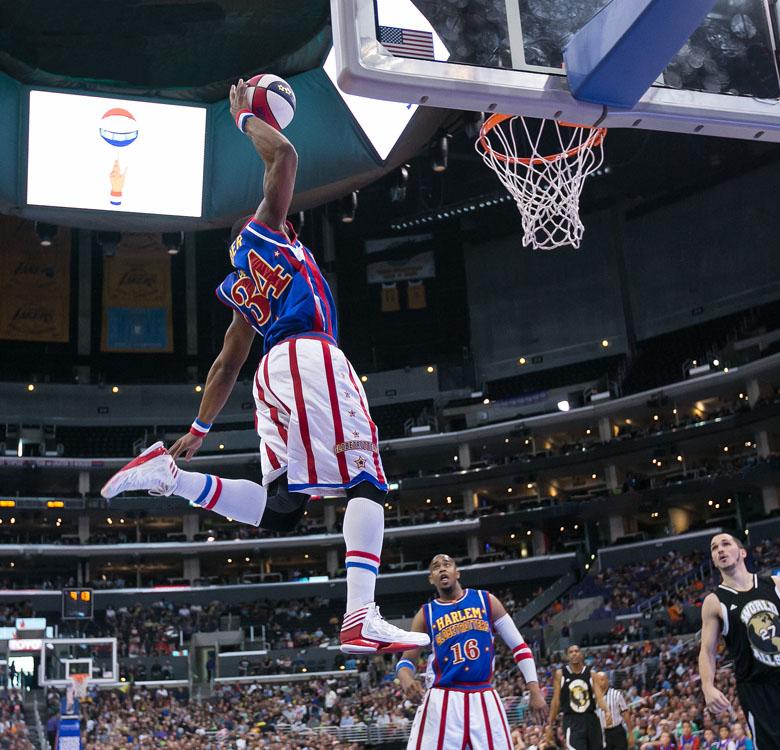 Showtime a canestro. Gli Harlem Globetrotters sbarcano in Italia e fanno tappa a Livorno