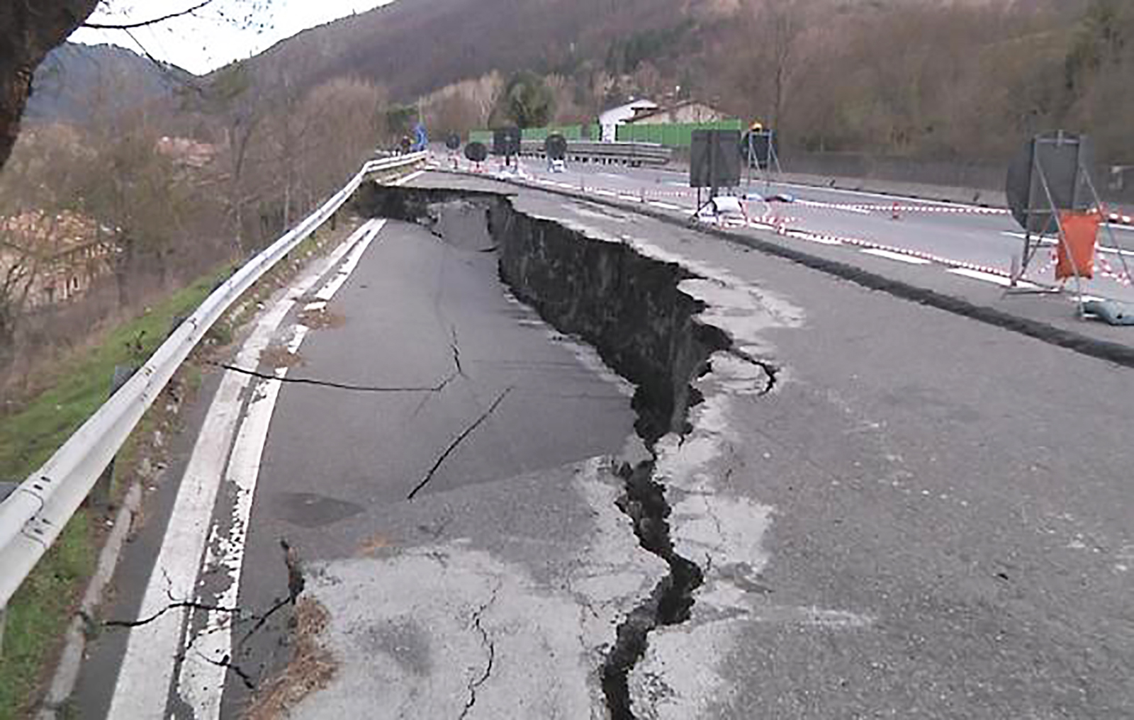 Rischio collasso. Sequestro e chiusura del viadotto Puleto sulla E45, tra Toscana e Romagna