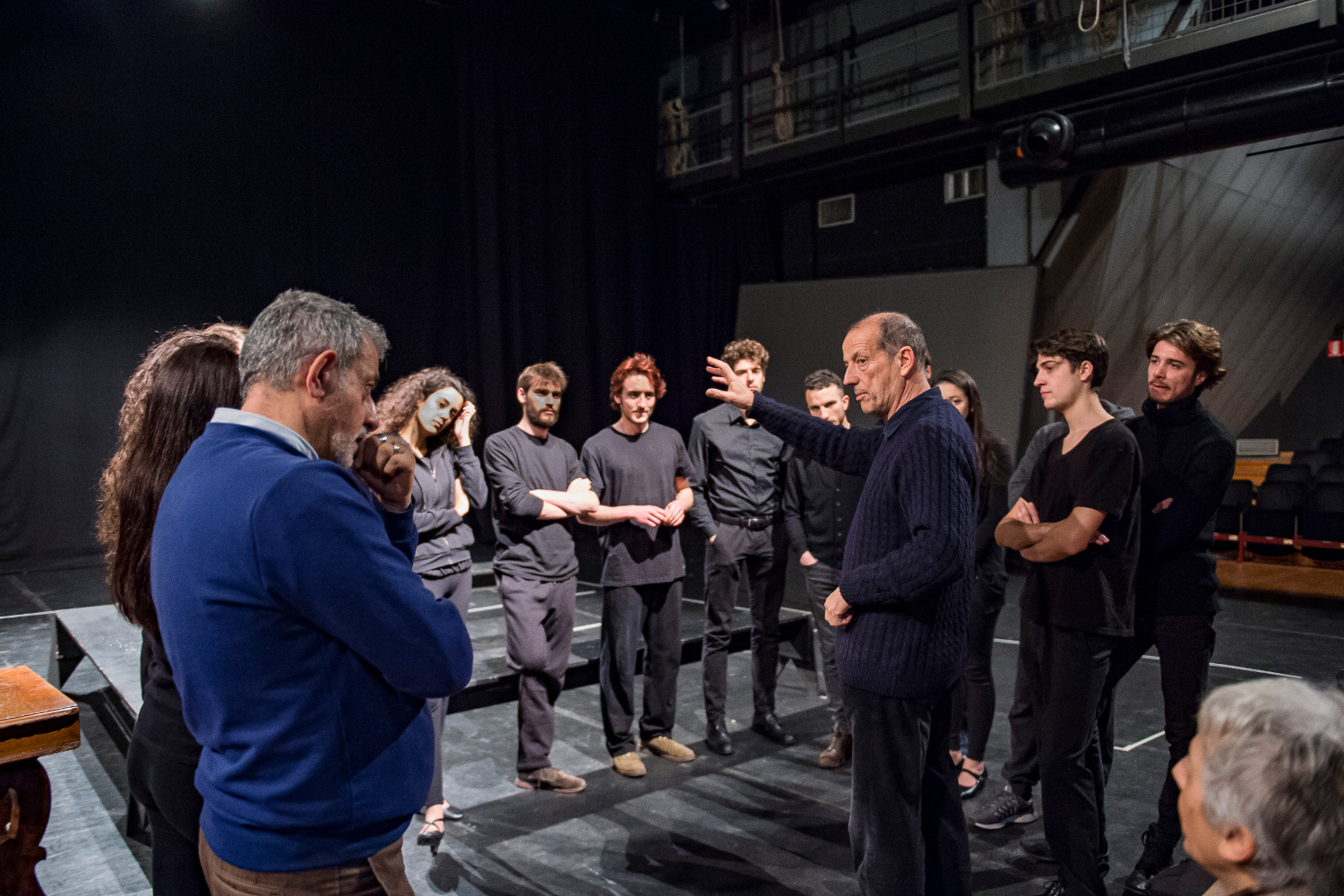 Il capitale umano. Il Teatro Niccolini a Firenze sarà gestito da giovani attori, le imprese potranno “adottarli”